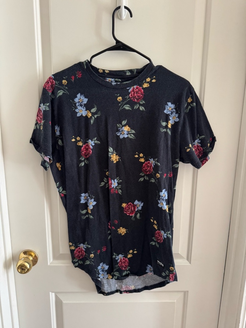Hollister black floral tee